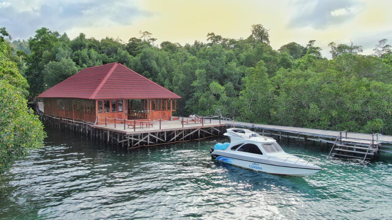 Coriana Dive Resort Waisai Eksteriør billede